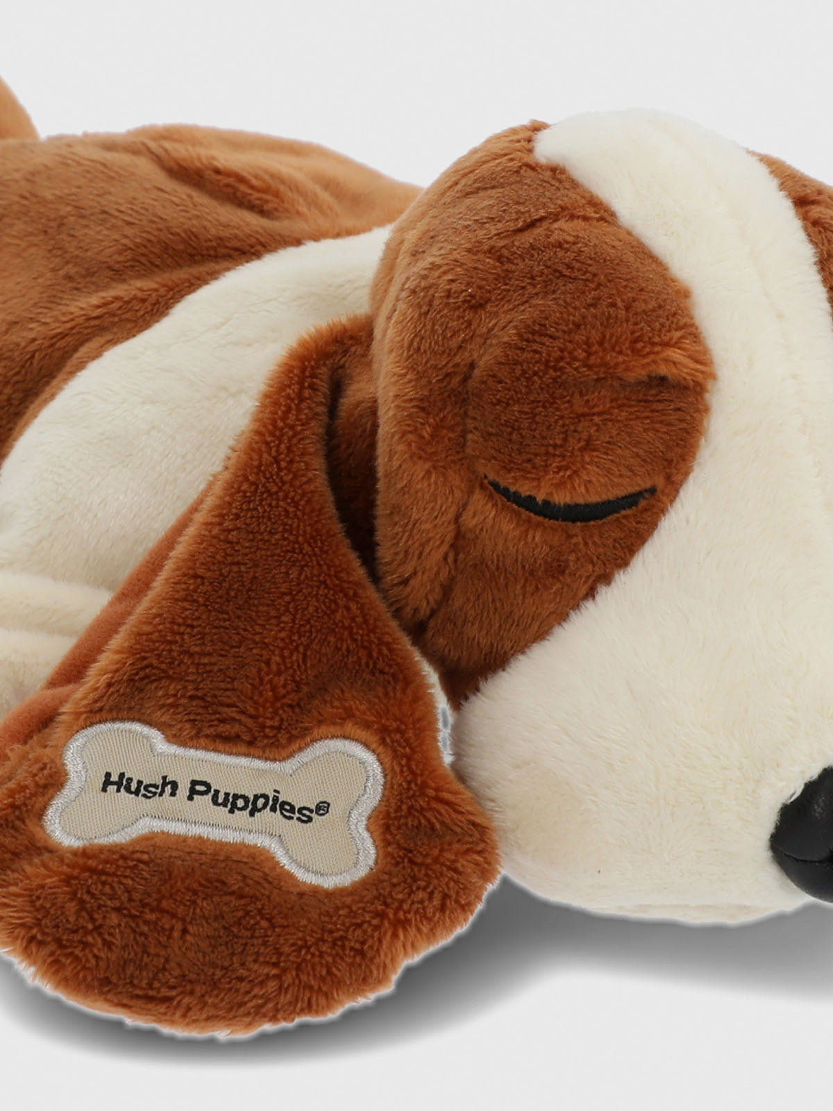 Peluche Unisex Sleeping Basset Café Hush Puppies
