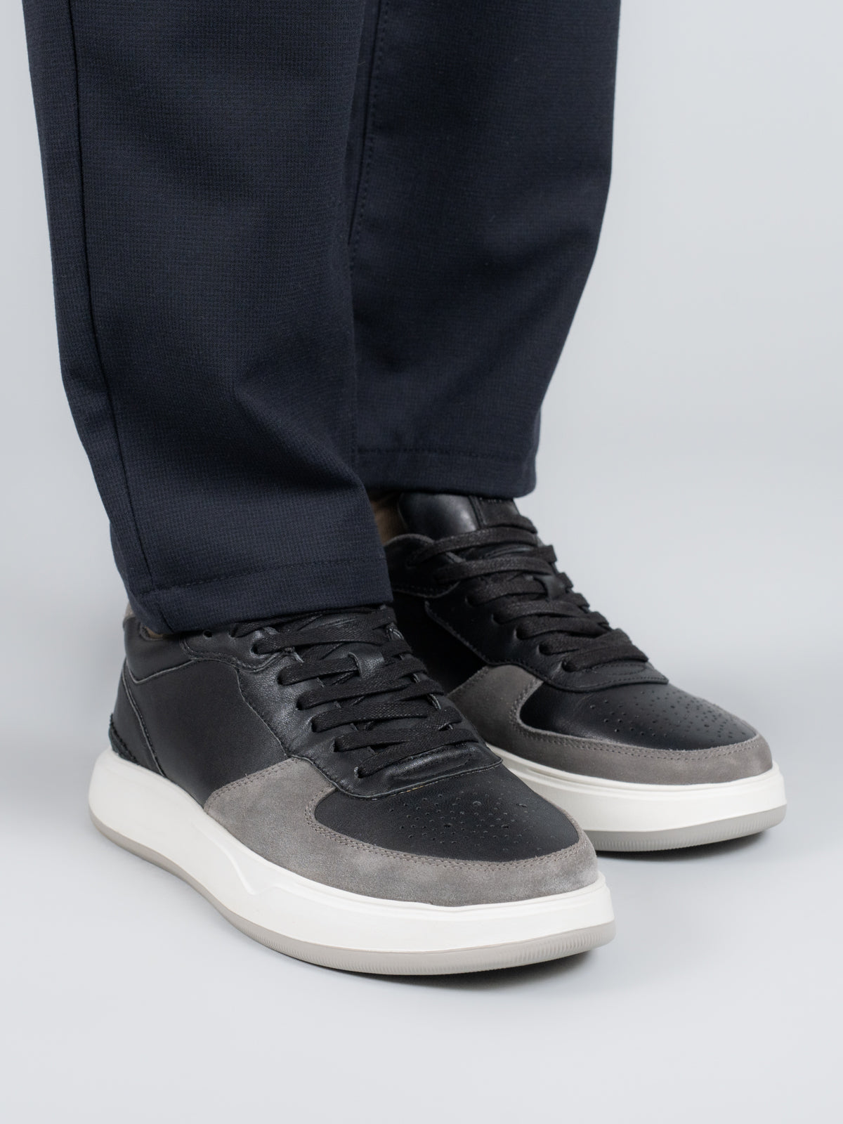 Zapatilla Cuero Hombre Mozze Negro | Hush Puppies