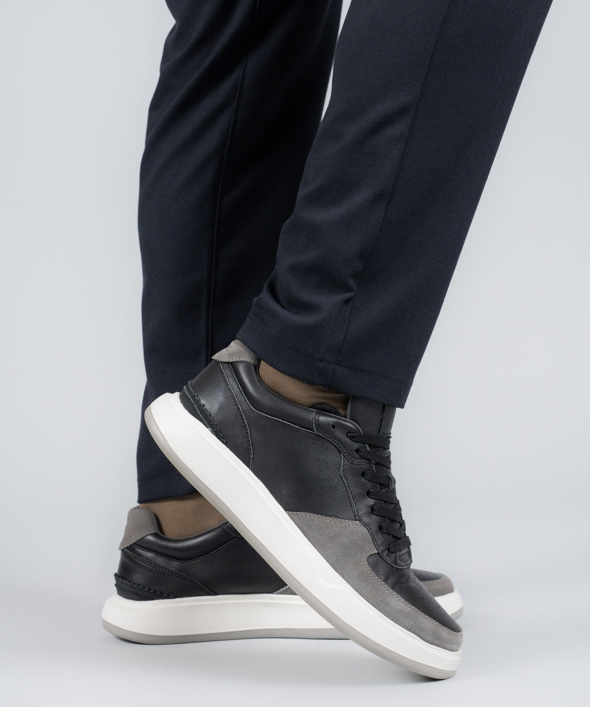 Zapatilla Cuero Hombre Mozze Negro | Hush Puppies