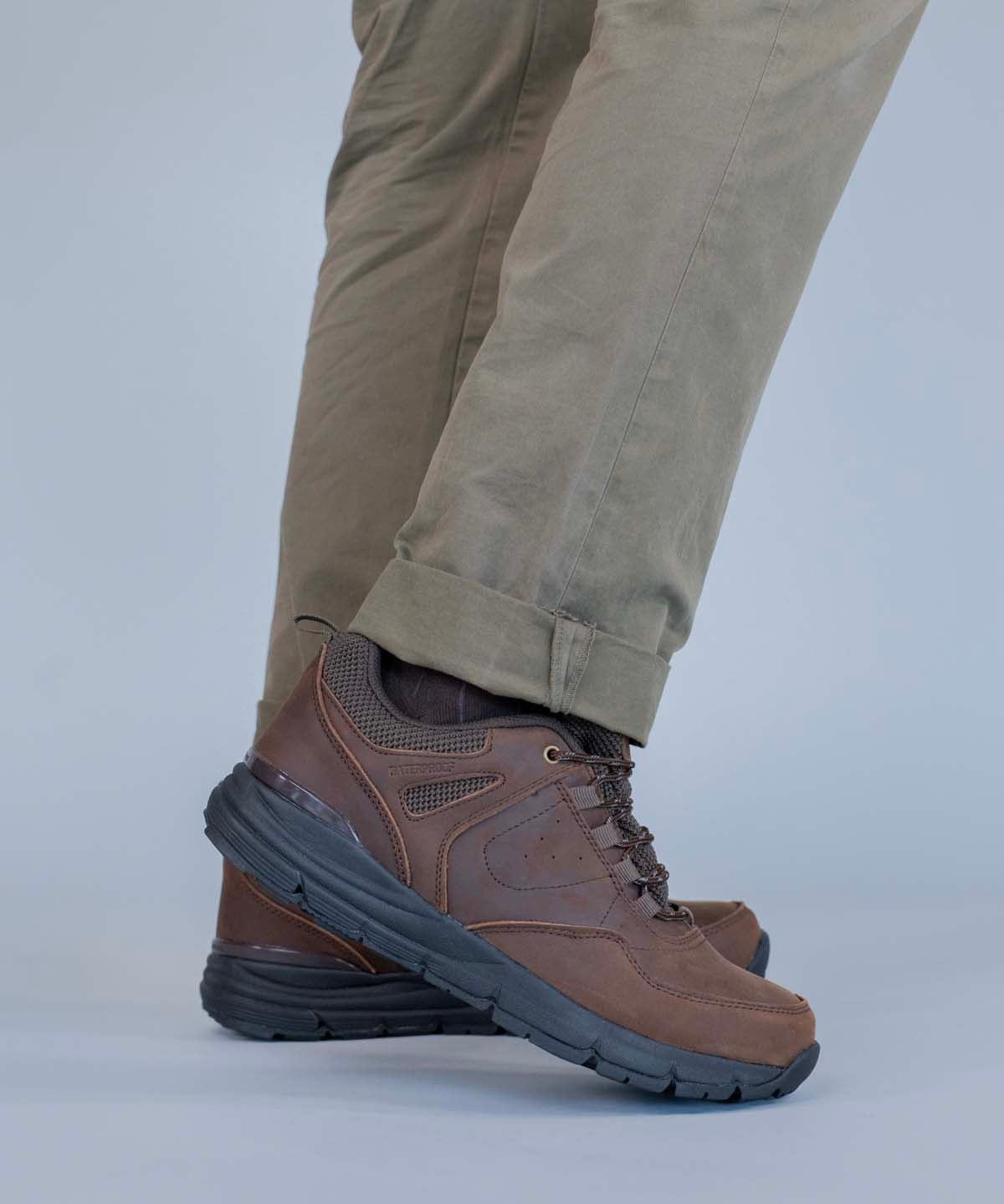 Zapatilla Cuero Waterproof Stadium Café Hush Puppies