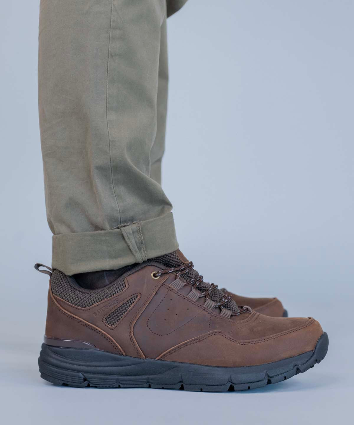 Zapatilla Cuero Waterproof Stadium Café Hush Puppies