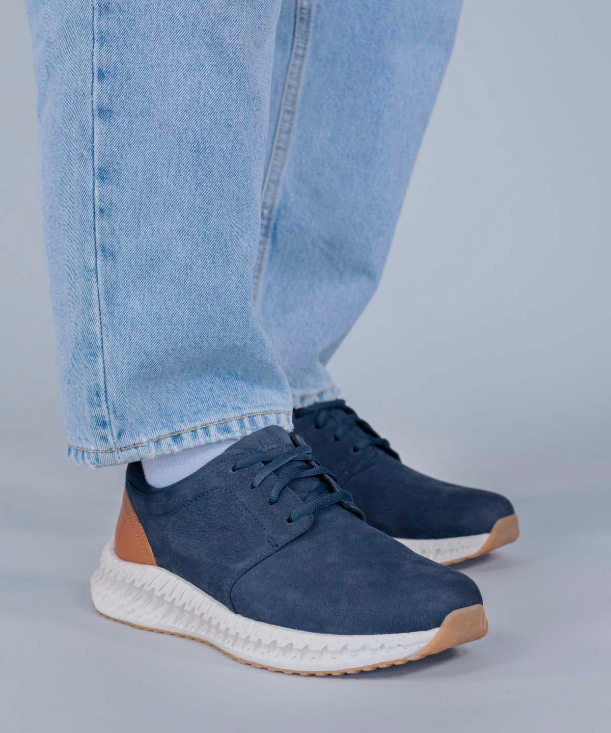 Zapatilla Cuero Spinal Discover Azul Hush Puppies