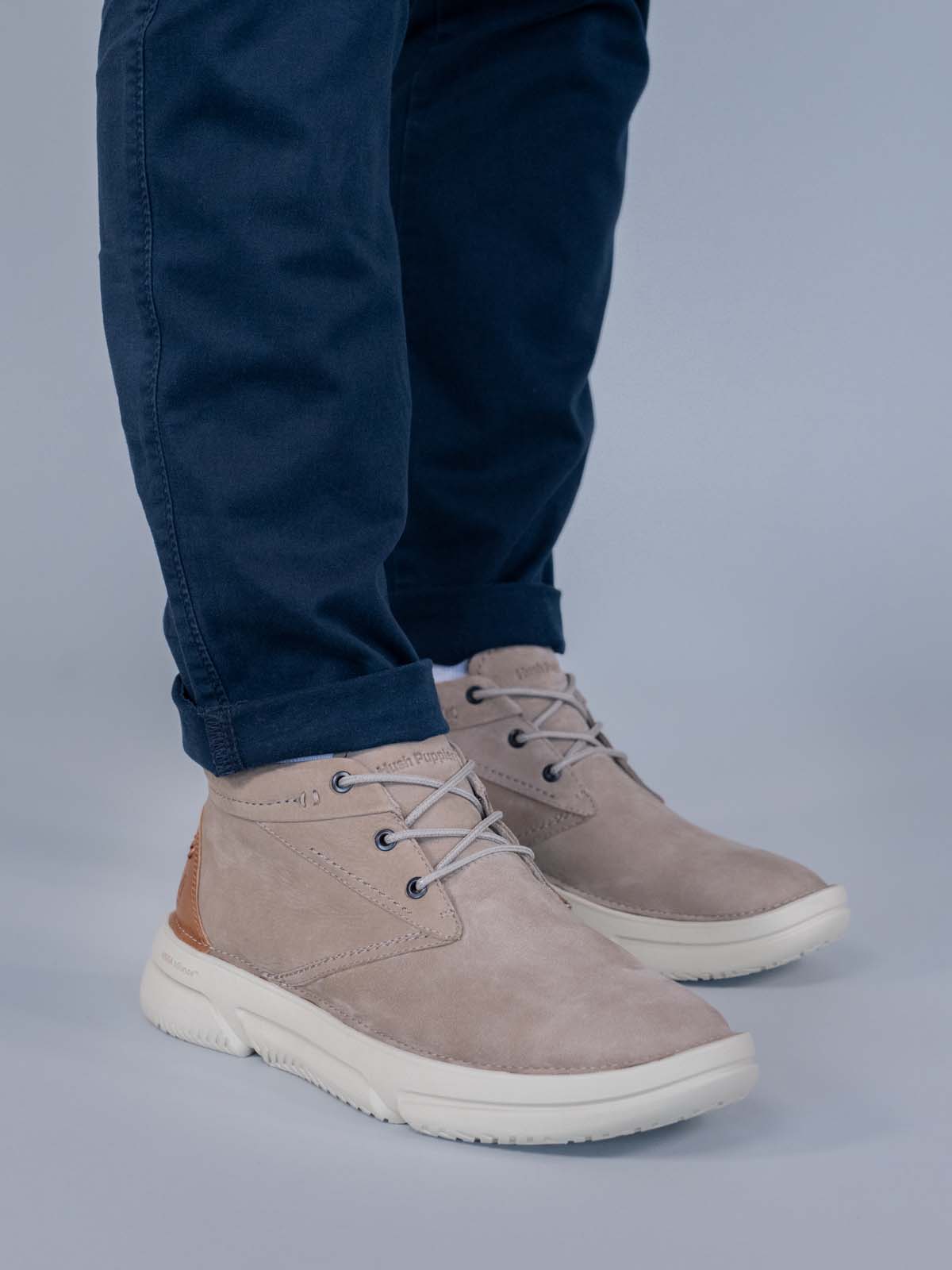 Botin Cuero Baylor Chukka Gris Hush Puppies