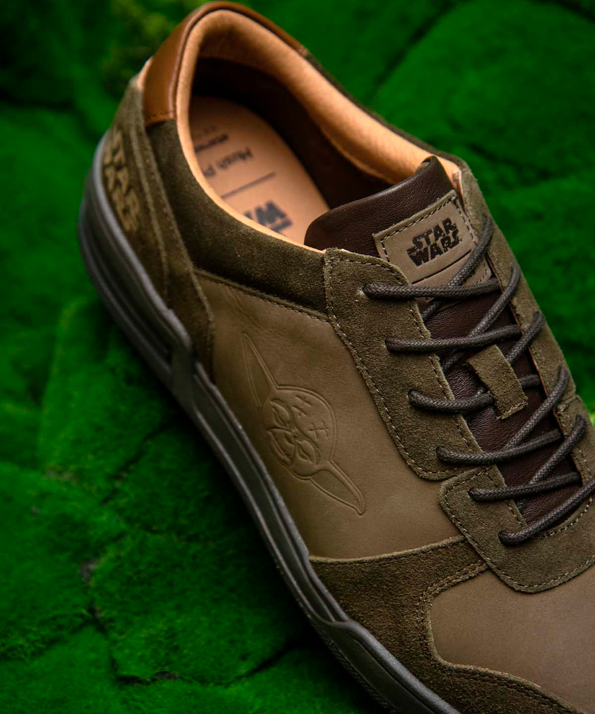 Zapatilla Hombre Star Wars Yoda Oliva | Hush Puppies