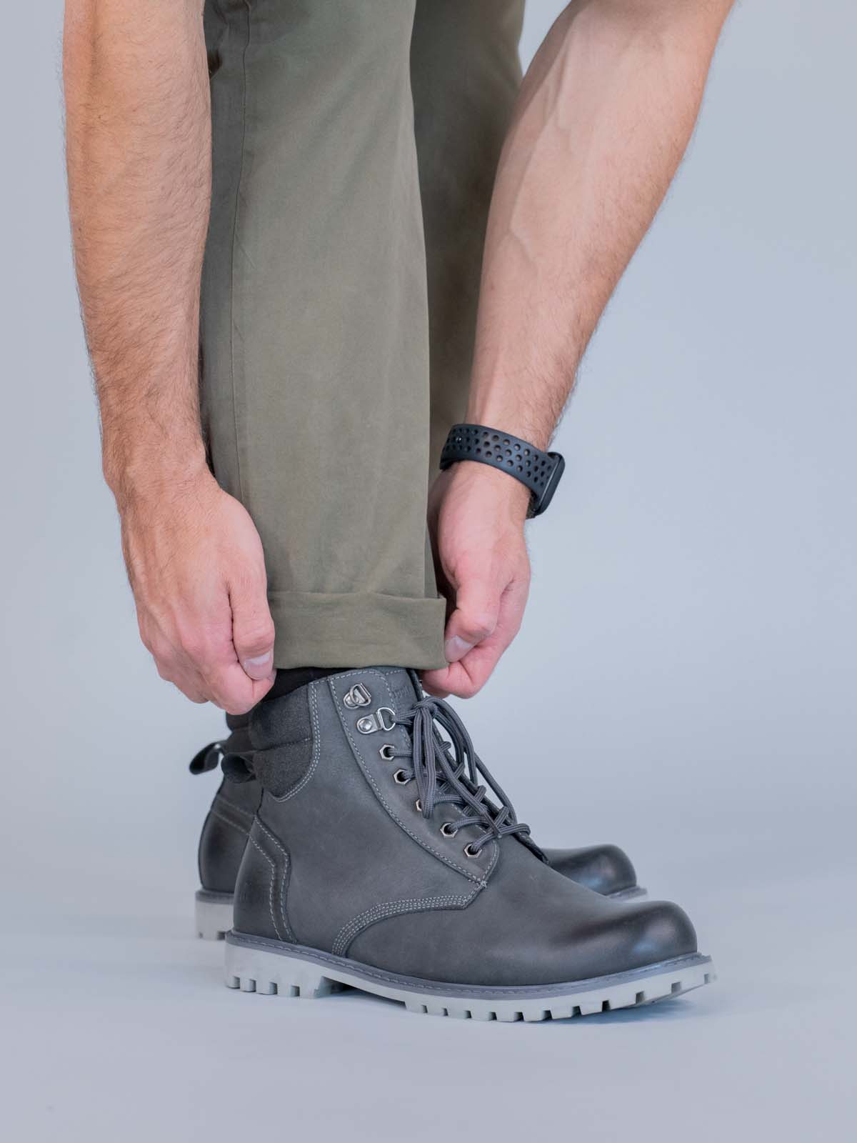 Botin Cuero Hombre Maxwell Gris Hush Puppies