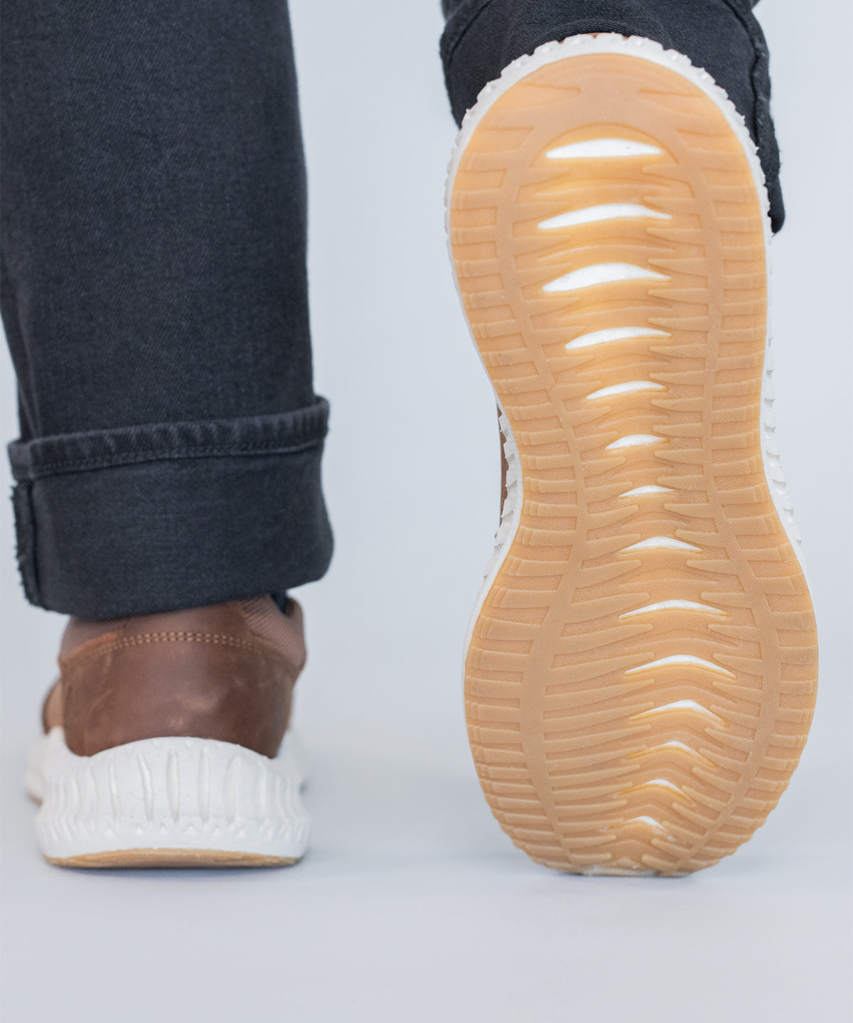 Slip On Cuero Hombre Spinal Up Café