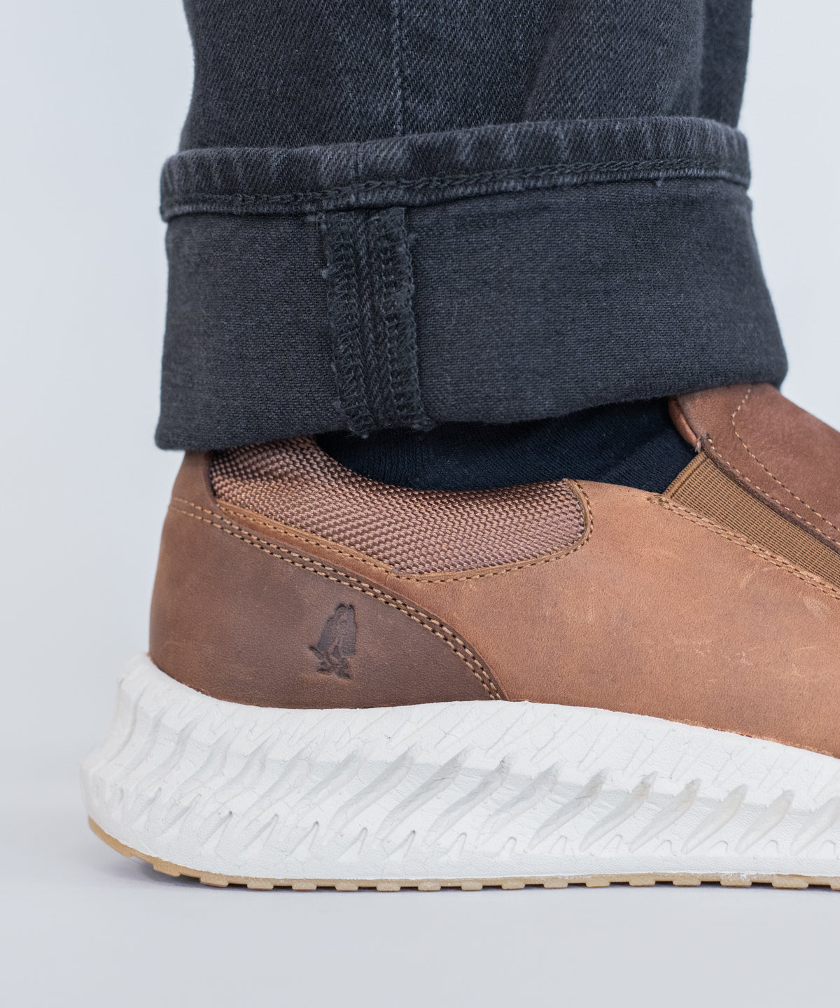 Slip On Cuero Hombre Spinal Up Café