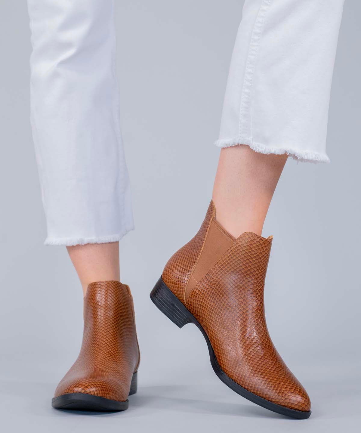 Botin Cuero Mujer Alva Café Hush Puppies