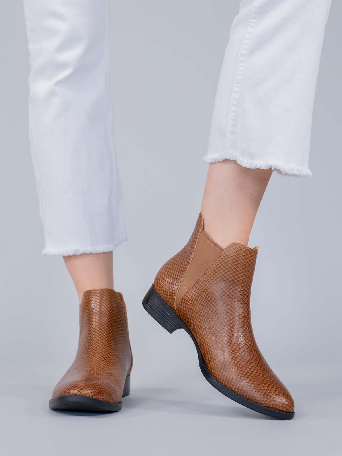 Botin Cuero Mujer Alva Café Hush Puppies