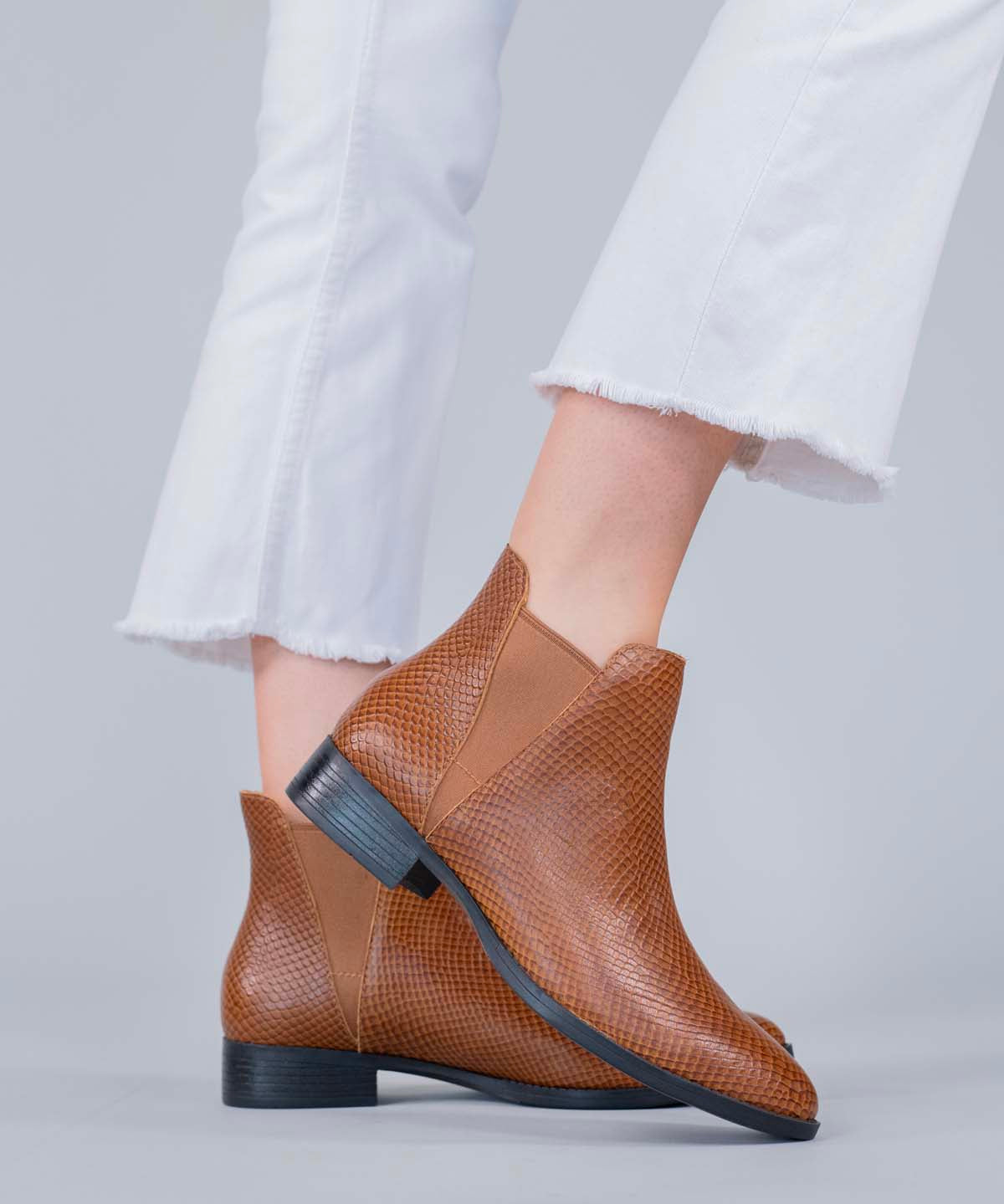 Botin Cuero Mujer Alva Café Hush Puppies