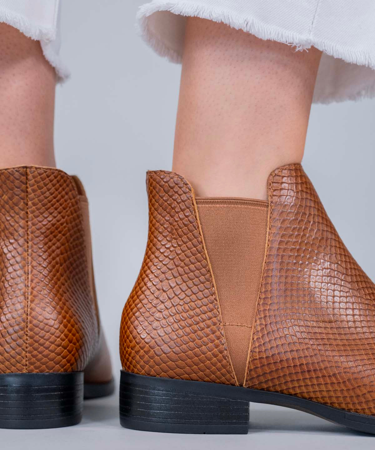 Botin Cuero Mujer Alva Café Hush Puppies