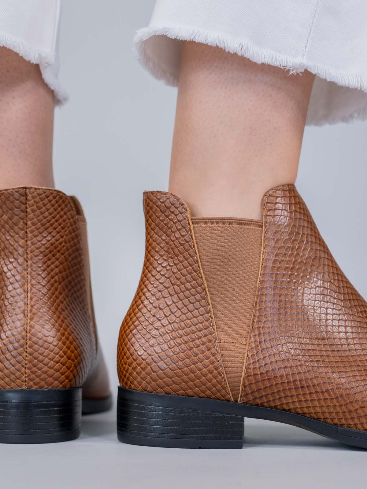 Botin Cuero Mujer Alva Café Hush Puppies