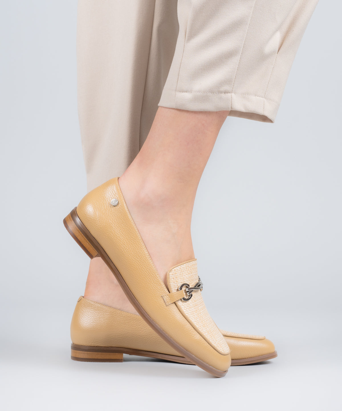 Mocasin Cuero Mujer Ambires Café Claro