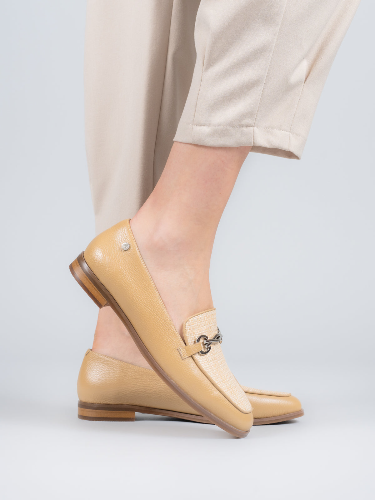 Mocasin Cuero Mujer Ambires Café Claro