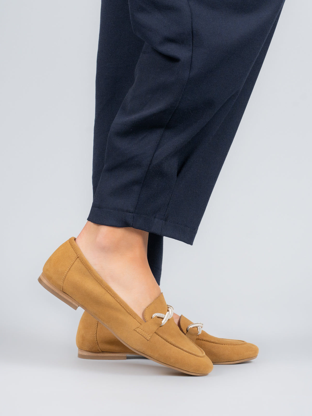 Mocasin Cuero Mujer Dinnat Café Claro