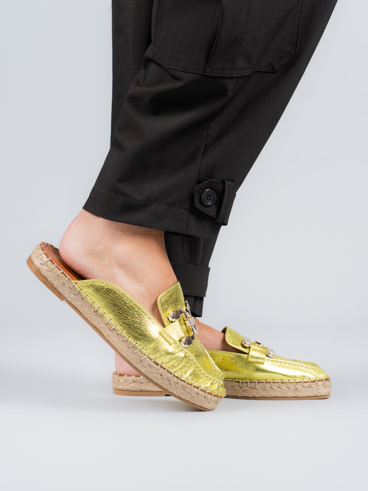 Alpargata Cuero Mujer Aprica Lima