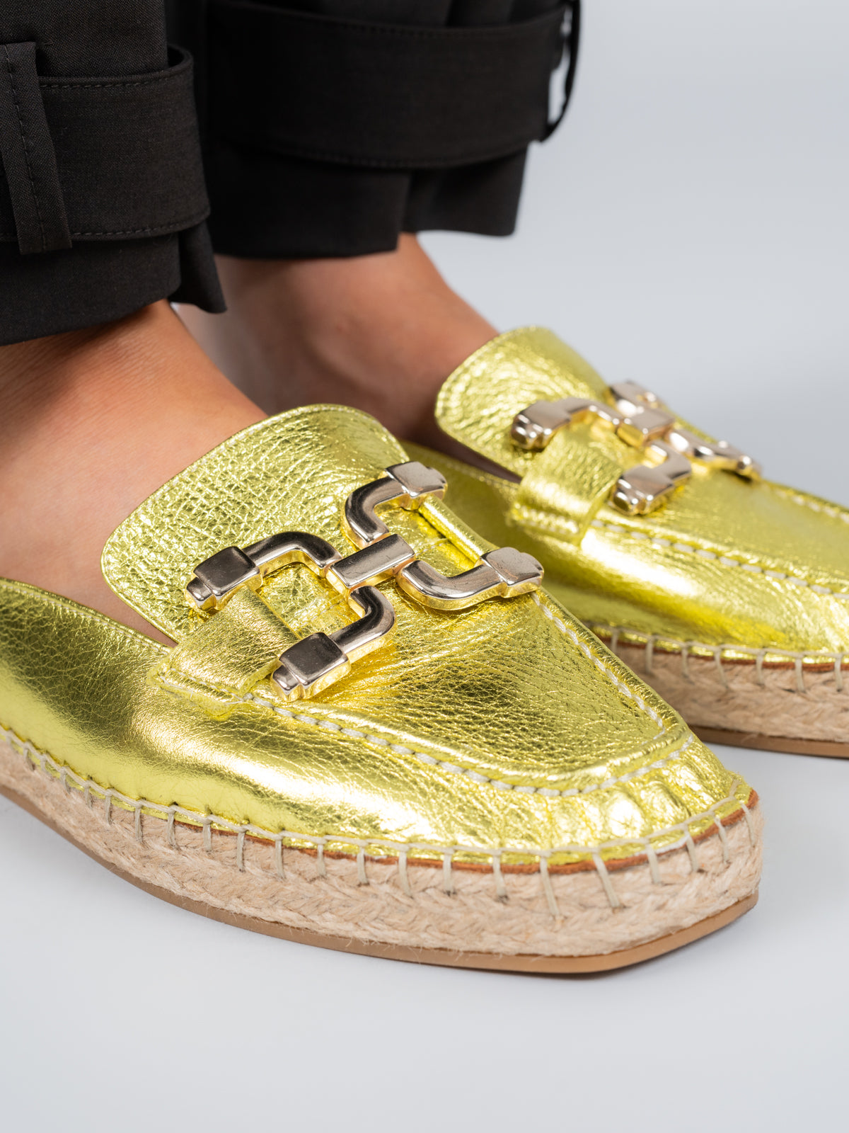 Alpargata Cuero Mujer Aprica Lima