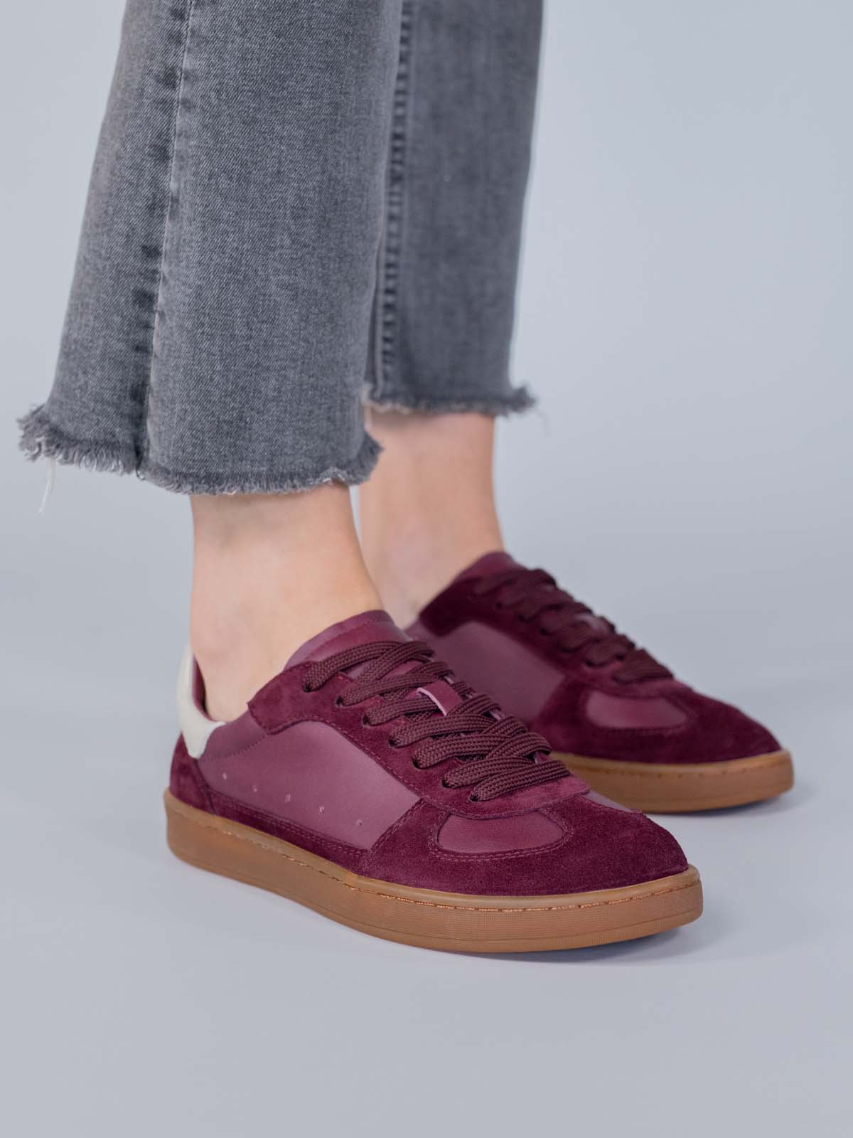 Zapatilla Cuero Mujer Dallas Burdeo Hush Puppies