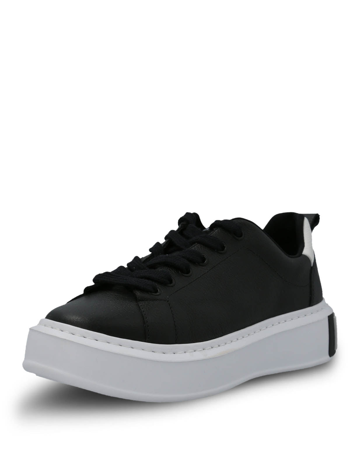 Zapatilla Cuero Mujer Badajoz Negra