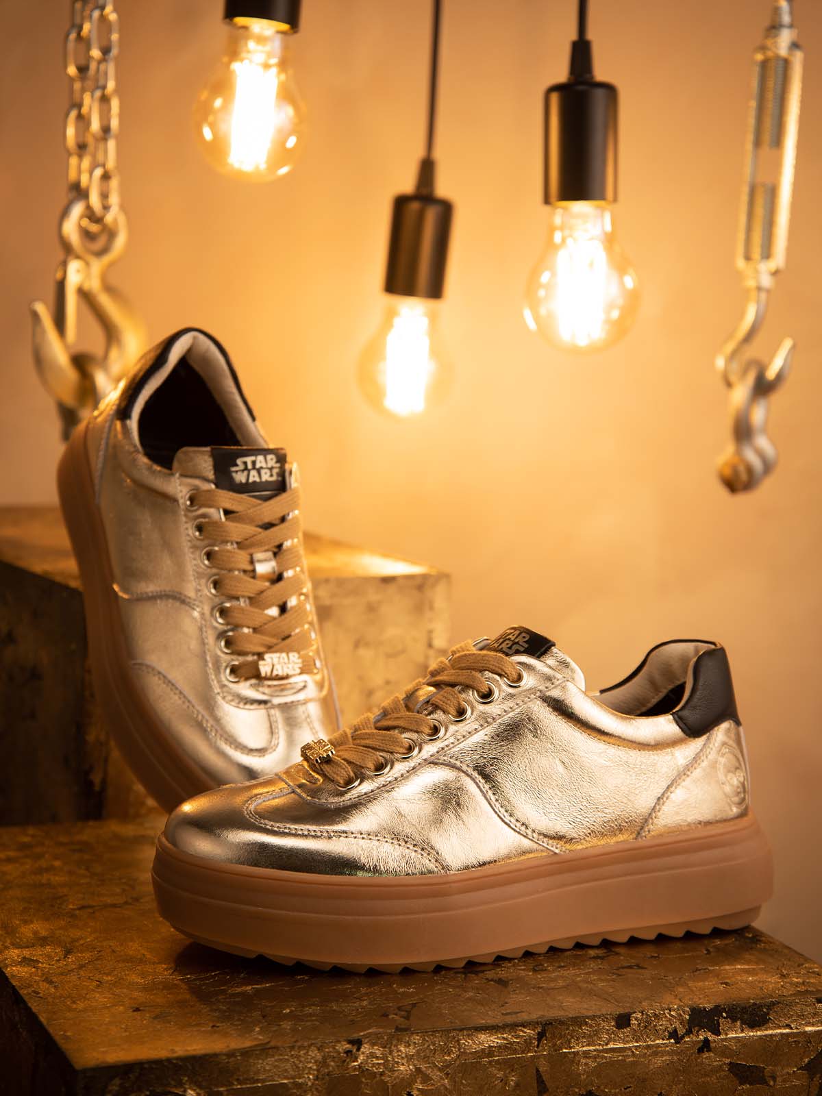 Zapatilla Mujer Star Wars C-3Po Dorado | Hush Puppies