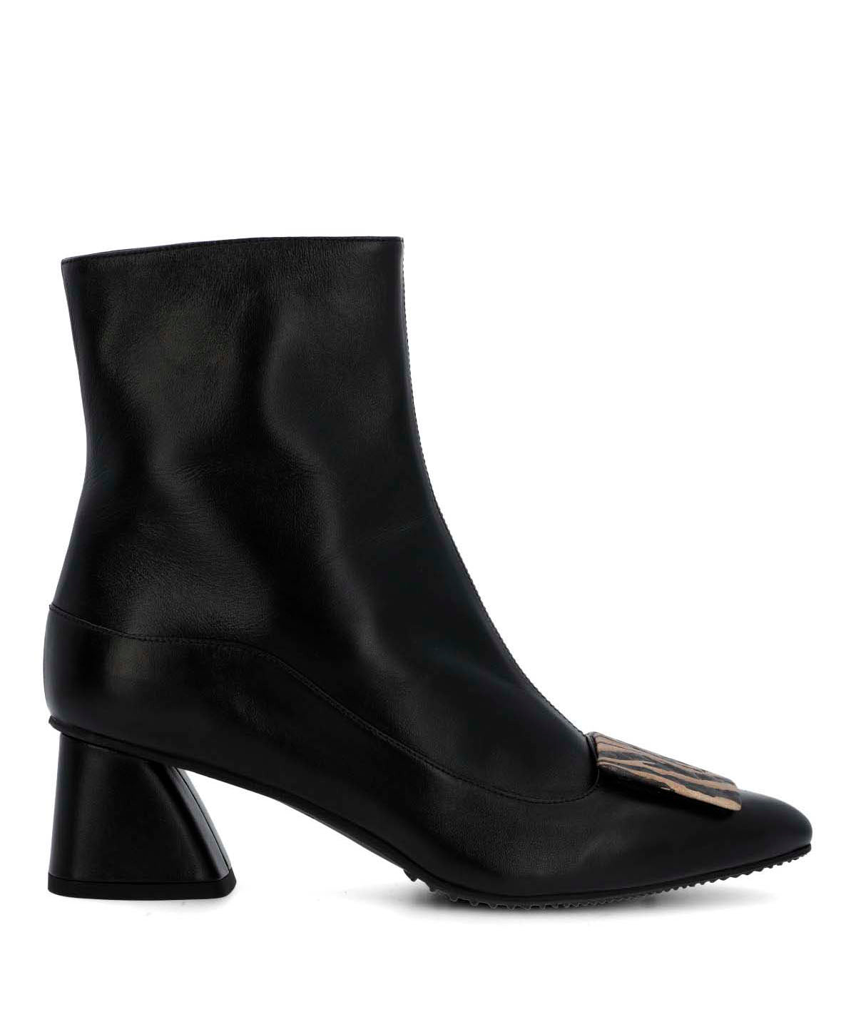 Botin Brunate Cuero Mujer Bertani Negro-Hush Puppies Chile