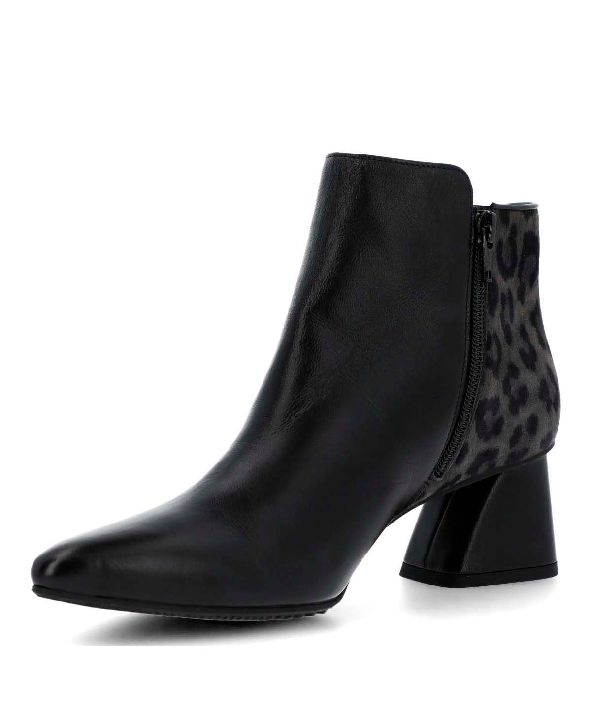 Botin Brunate Cuero Mujer Naville Gris -Hush Puppies Chile