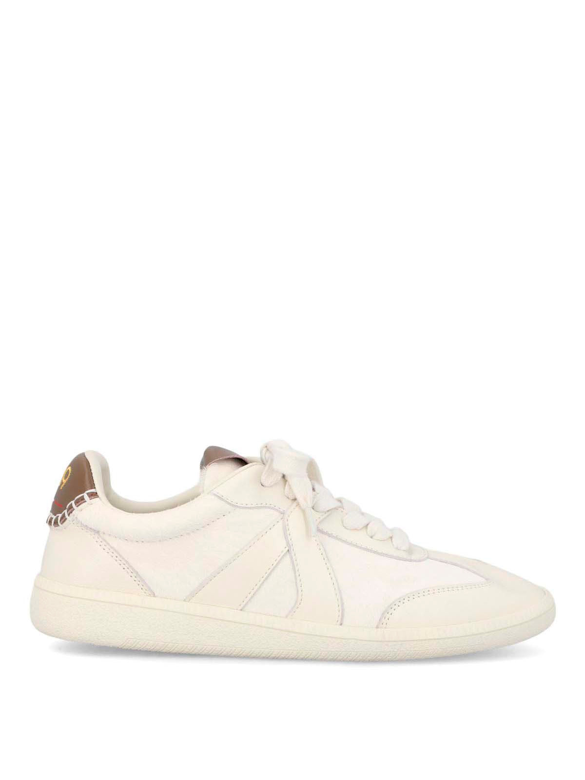 (02) WHITE