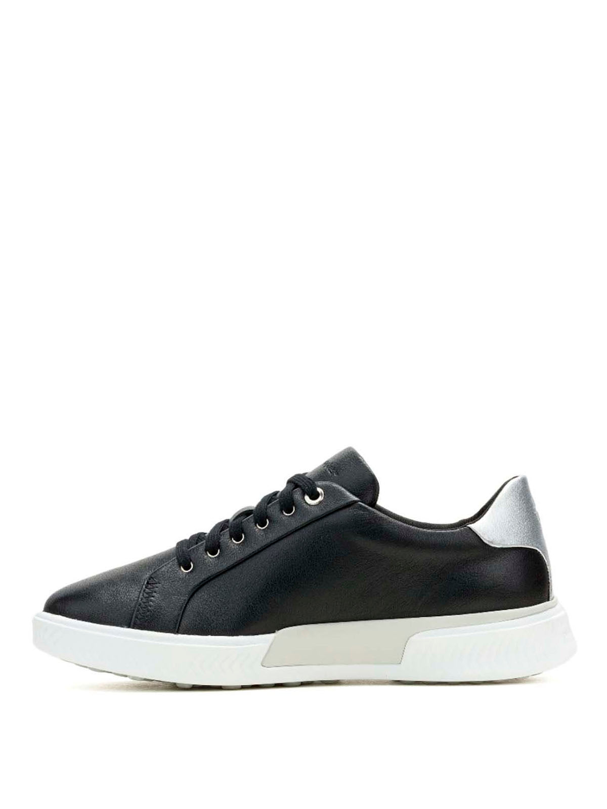 Zapatilla Cuero Mujer Mae Laceup Negra