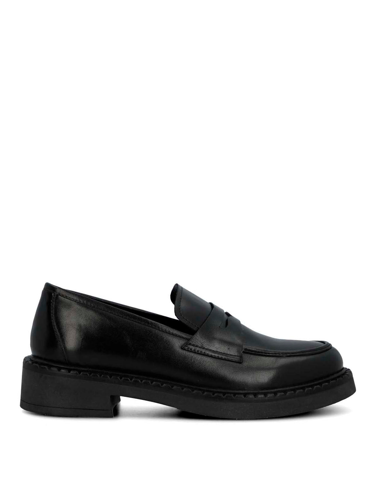 Mocasin Cuero Mujer Ruberta Negro