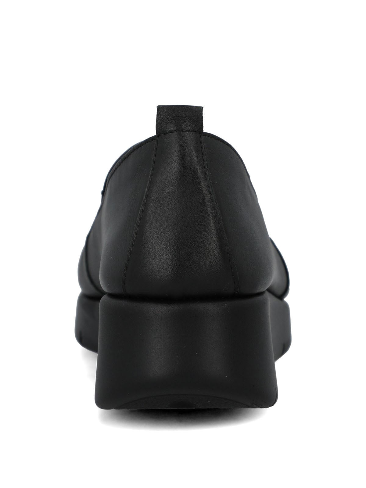 Slip On Cuero Mujer Judita Negro