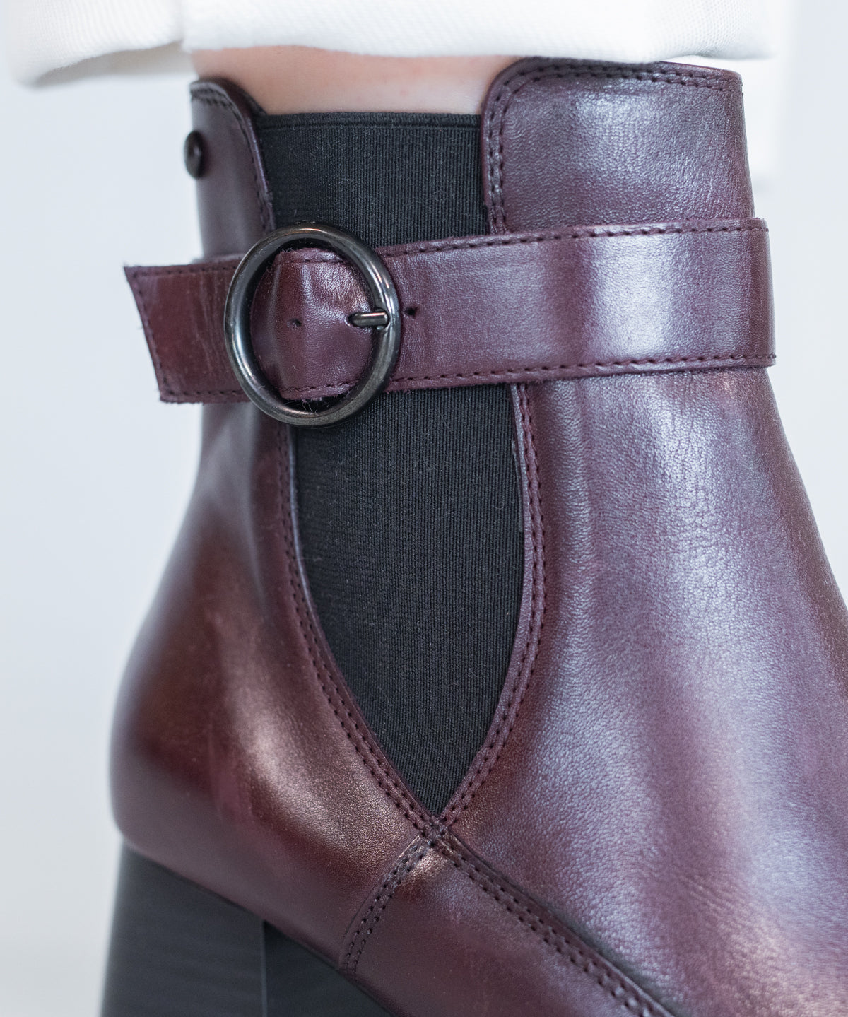 Botin Cuero Mujer Denhall Rojo