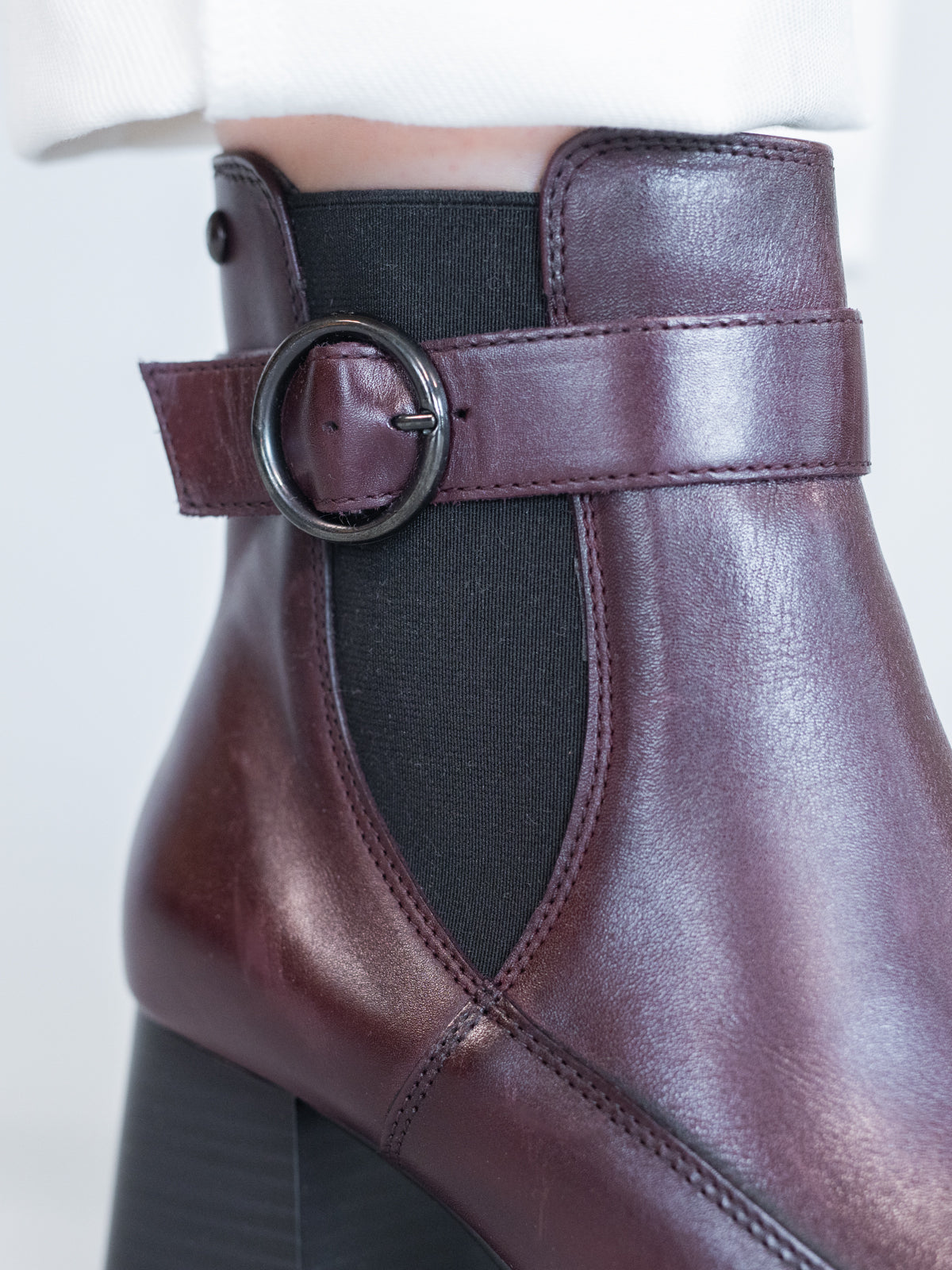 Botin Cuero Mujer Denhall Rojo