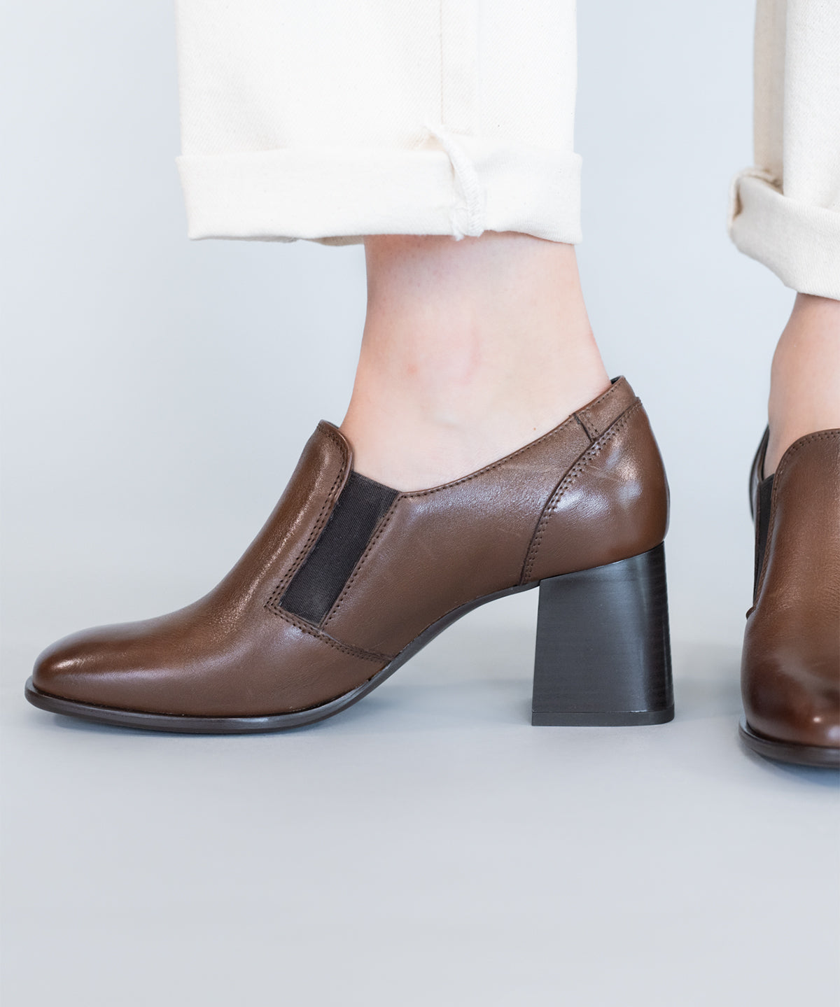 Zapato Cuero Mujer Pomell Café