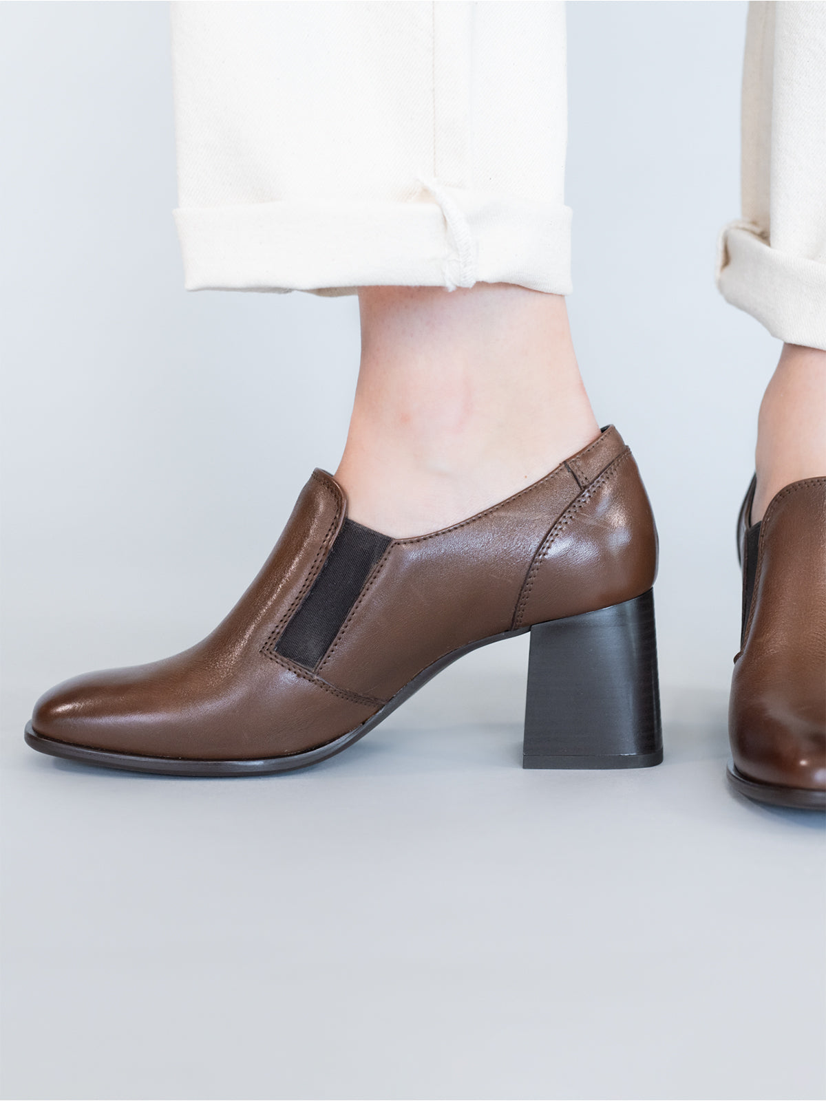 Zapato Cuero Mujer Pomell Café